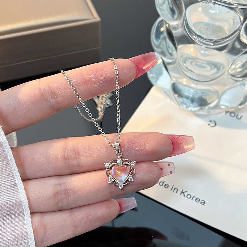 Gradient Heart Shaped Necklace