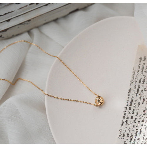 Collarbone necklace