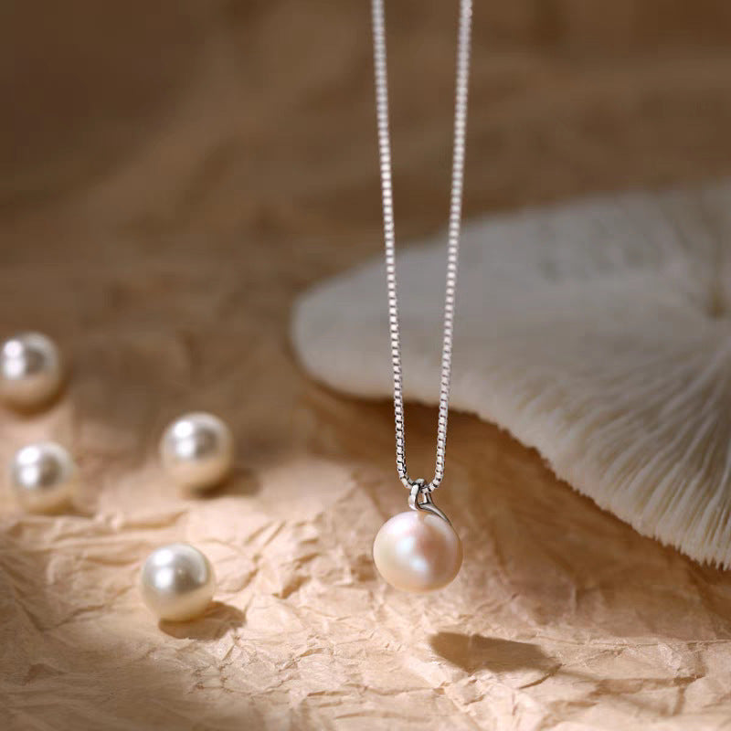 Freshwater Pearl Necklace with Geometric Pendant