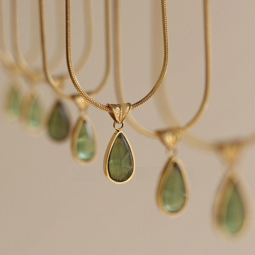 Vintage Titanium Steel Water Drop Pendant Necklace