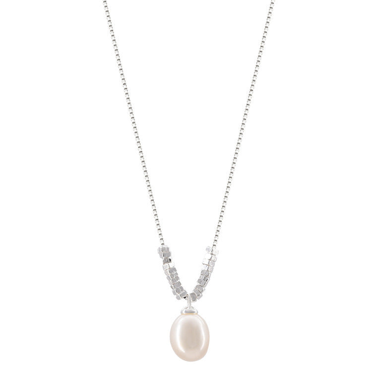 Pearl necklace with silver accents